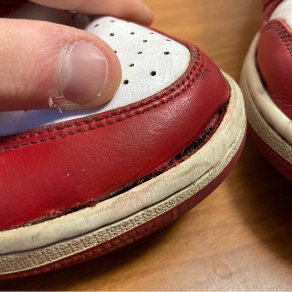 Jordan 1 Mid - Picture 8 of 9